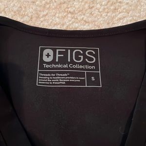 NWOT Figs Casma Three Pocket Scrub Top